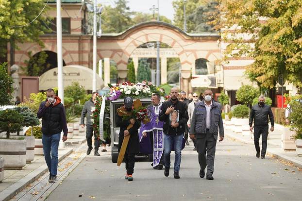 Funeral of songwriter and hitmaker Marina Tucakovic at the New Cemetery.Sahrana tekstopisaca i hitmejkerke Marine Tucakovic na Novom groblju.