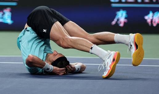 FOTO Kolut naprijed, hvatanje za glavu, zagrljaj i suze: Ovako bratići slave povijesni trenutak