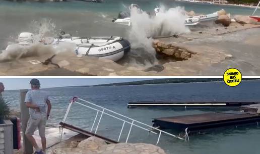 VIDEO Olujno more na Pagu razbijalo brodice: 'Krenulo je ujutro, vani je totalno ludilo...'