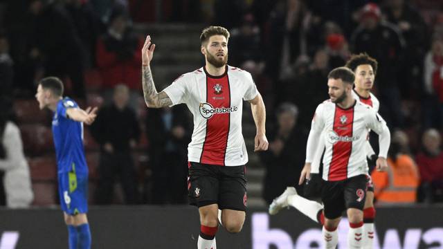 FA Cup - Fifth Round - Southampton v Grimsby Town