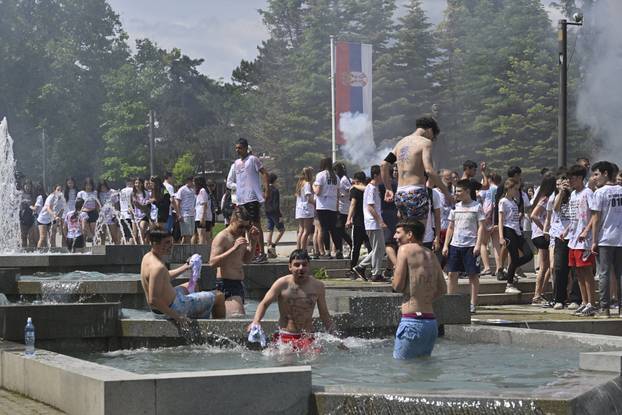 Beogradski maturanti proslavili zadnji dan škole