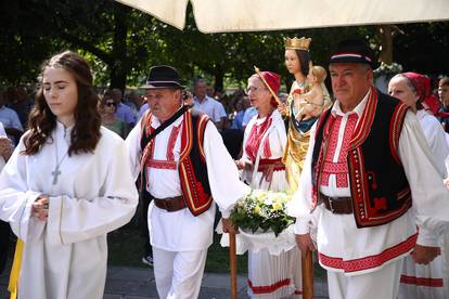 FOTO Pogledajte kako se slavila Velika Gospa  po svetištima