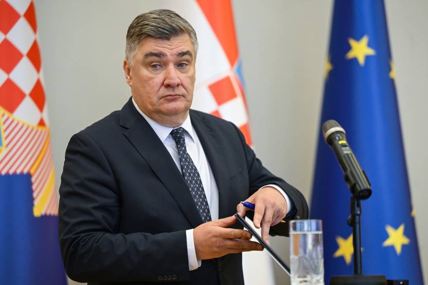 Zagreb: Izjava za medije predsjednika Zorana Milanovi&cacute;a