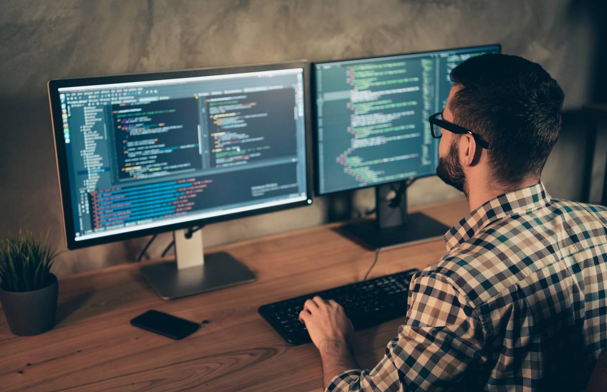 Donosimo 5 činjenica o programiranju zbog kojih ćete zasjati u društvu informatičara