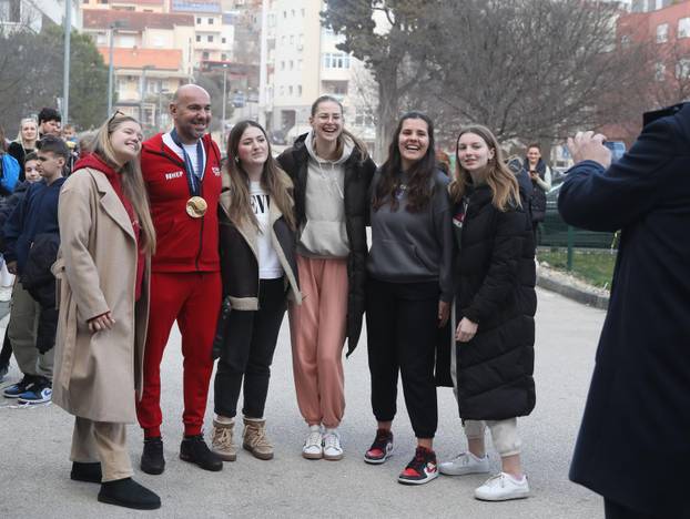 Šibenik: Doček za Ivicu Tucka, trenera zlatnih vaterpolista