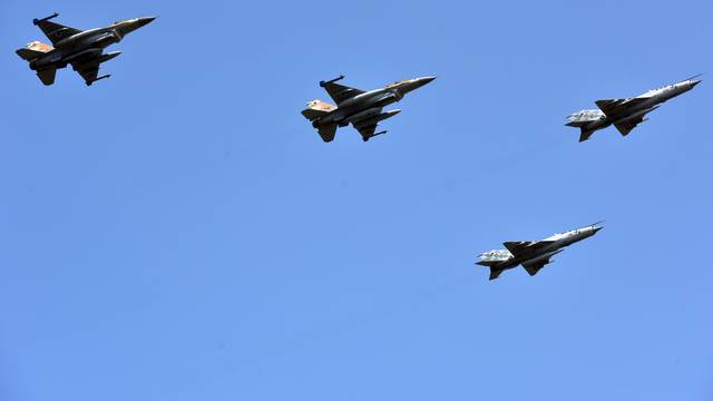 Knin: MiG-21 i izraelski borbeni avioni F-16 Barak zajedno u sklopu letaÄkog programa