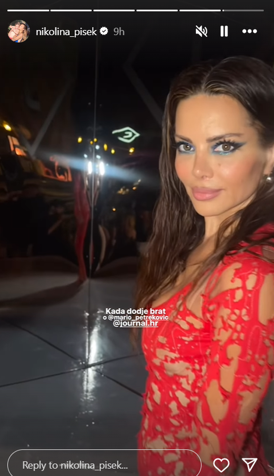 Ovo se ljeti nosi! Nikolina Pišek na zabavu stigla u rupičastoj haljini, sve 'bacila' u drugi plan