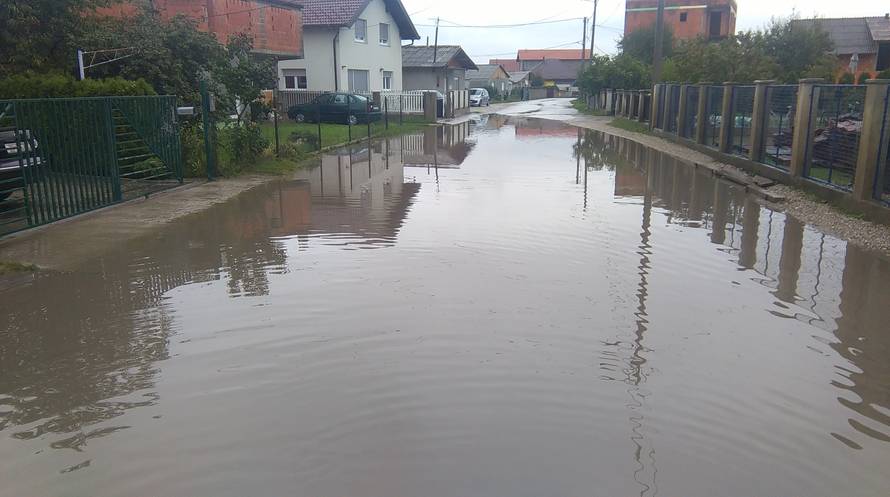 Obilne kiše ponovno potopile Crikvenicu, Rab, Kozari Bok...