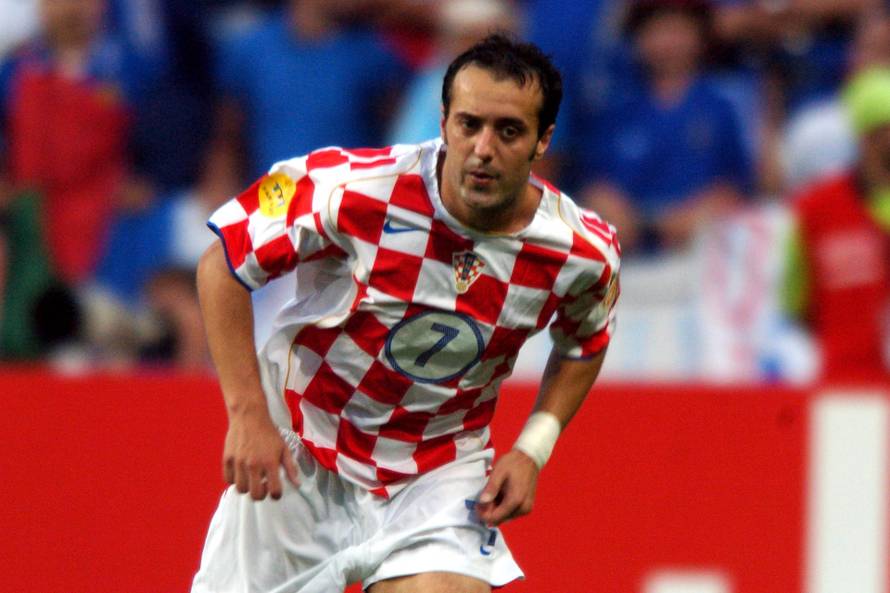 Soccer - UEFA European Championship 2004 - Group B - Croatia v France