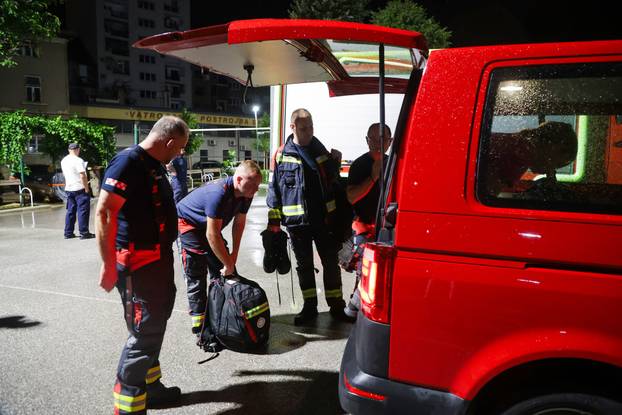Zagreb: Vatrogasci krenuli na Korčulu gasiti požar