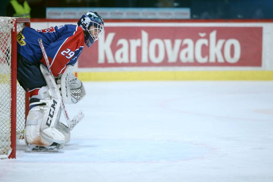Medvjedi posuđivali igrače na dan utakmice i popili 7 komada