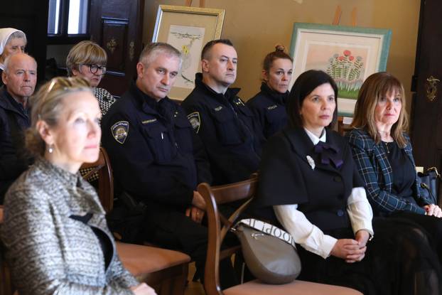 Zagreb: Otvorenje izložbe "Ljepota lažnog sjaja" - krivotvorenih umjetnina iz fundusa Muzeja policije