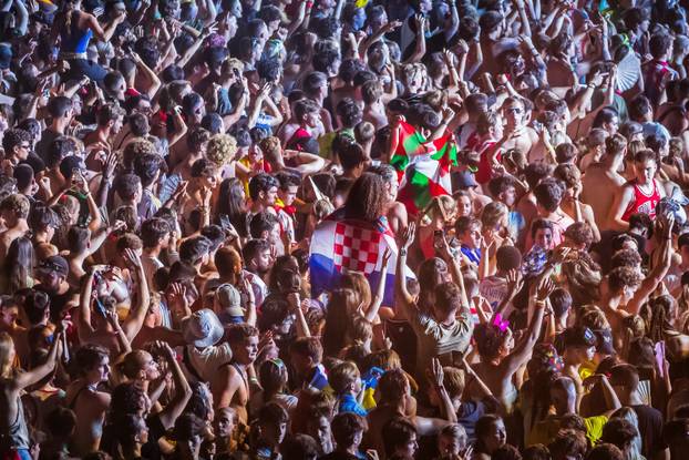 Split: Druga večer Ultra Europe Festivala, nastup DJ W&W