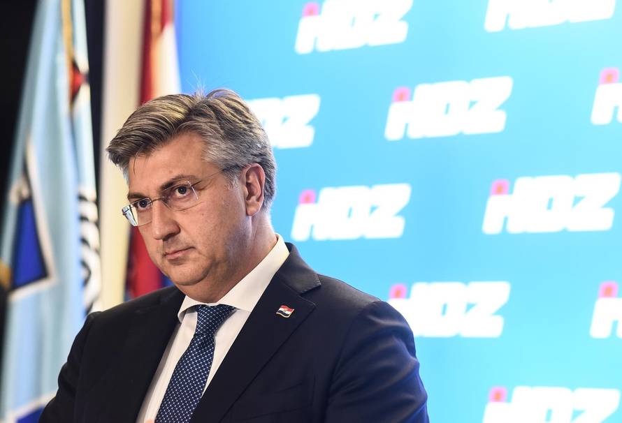 Zagreb: Andrej Plenkovi? obratio se medijima nakon sjednice Predsjedništva HDZ-a