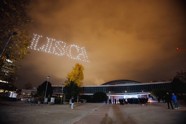 FOTO Lisca svoju 70. obljetnicu proslavila spektakularnom revijom donjeg rublja