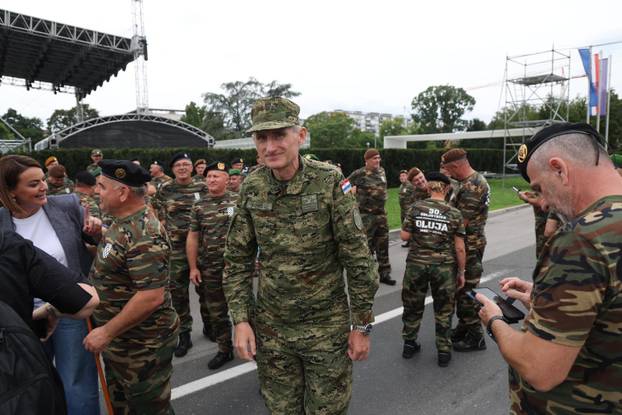 Zagreb: Generalna proba svečanog vojnog mimohoda