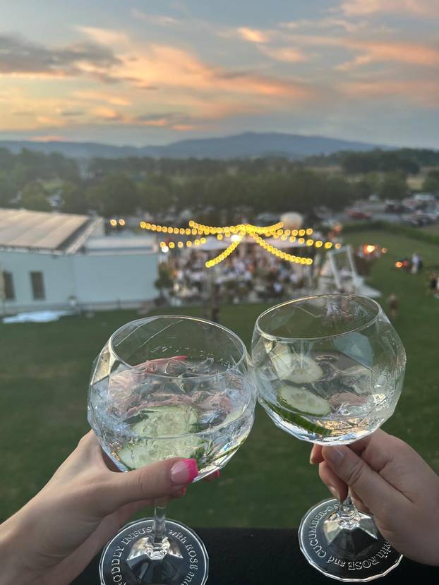 Party za pamćenje: Let balonom i kokteli u Riverside Gardenu