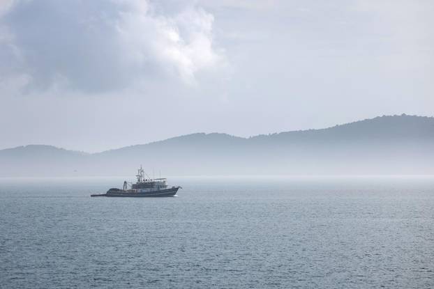 Zadar: Magla na moru