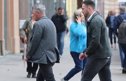 FOTO Turudića čuvaju policajci, dvojica ga pratila u Zagrebu