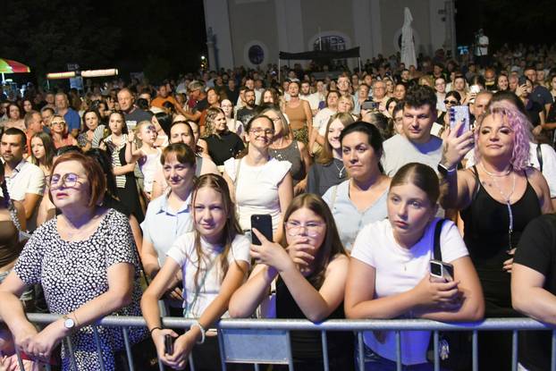 Pitomača: Prljavo kazalište na manifestaciji Dan pecenjakov
