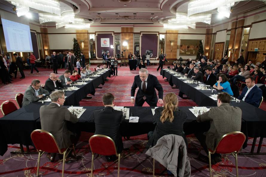 Ćiro, Šeks i Martin pokušali se suprotstaviti Gariju Kasparovu