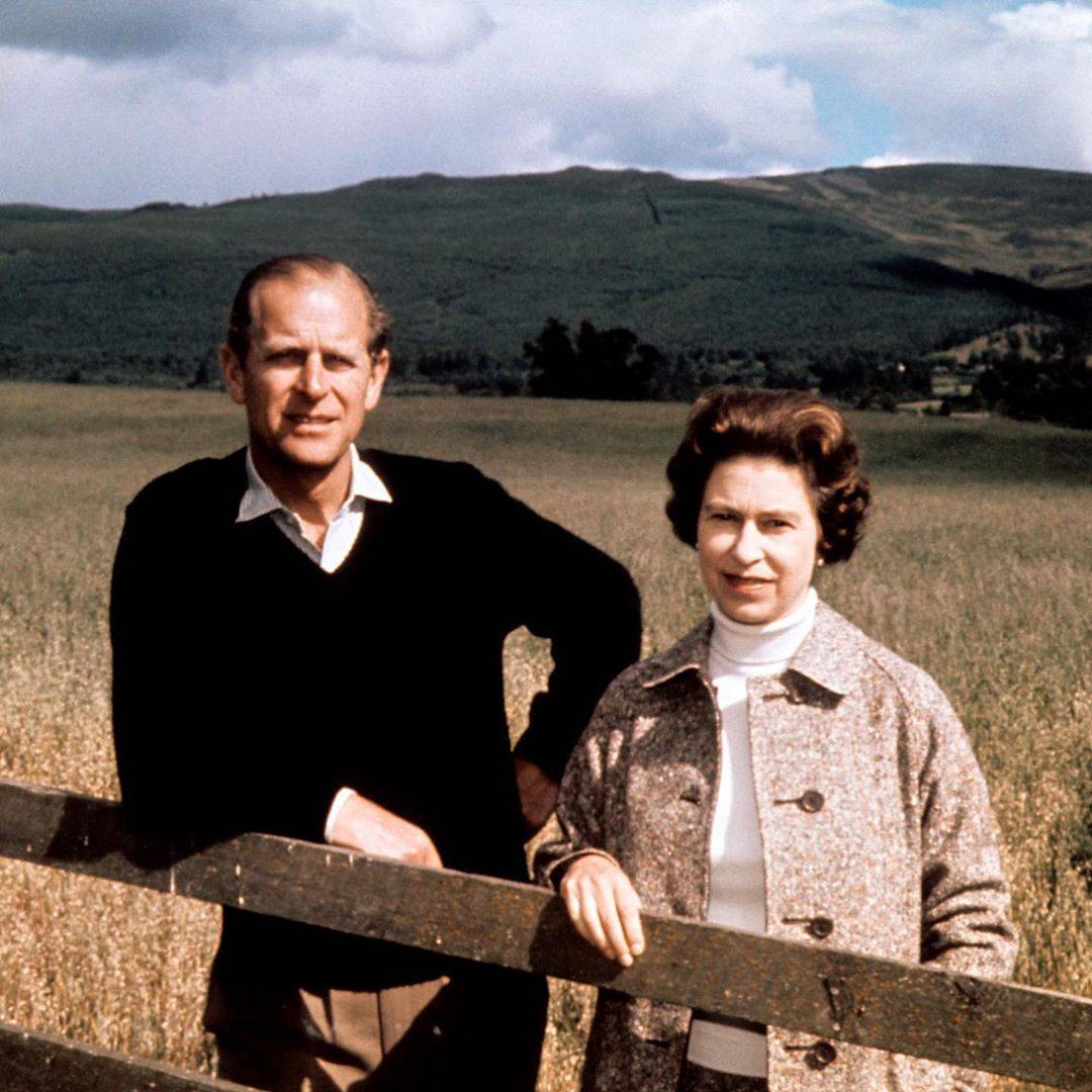 Princ Filip slavi 99. rođendan: Suprugu kraljicu je upoznao kao dijete, a rod su u trećem koljenu