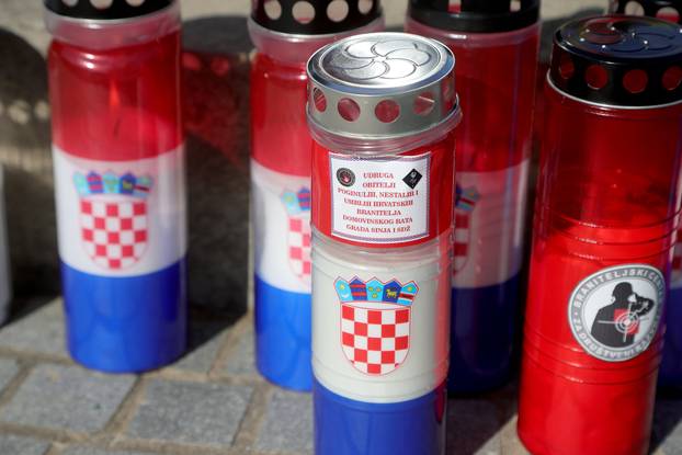 Vukovar: Polaganje vijenaca na spomen obilježju nestalim osobama u Domovinskom ratu