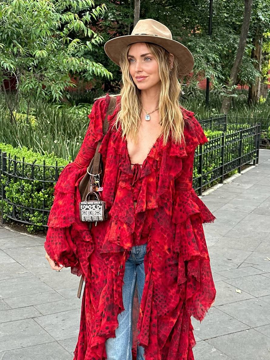 Pandoragate: Influencerica Chiara Ferragni oslobođena u muljaži s kolačima u Italiji