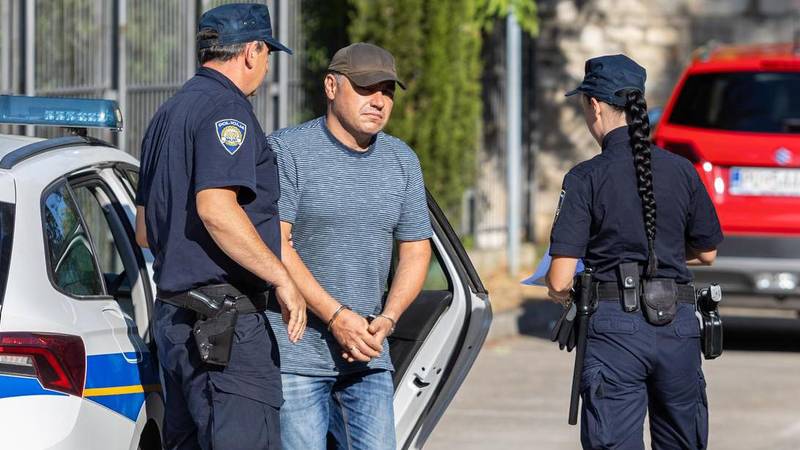 Policija je Ukrajinca u Puli uhitila u šest ujutro u hotelu. Prijeti mu do 15 godina zatvora