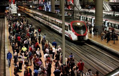 Superbrzi španjolski vlakovi pet sati stajali zbog krađe kabela