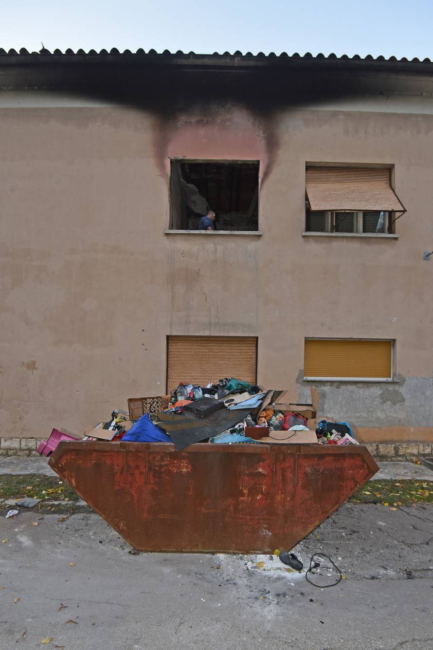 Ostali bez svega: 'Curice stalno plaču jer im je izgorio zeko...'