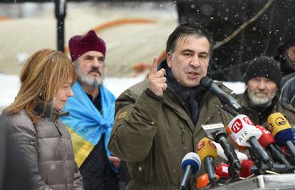 Bivši predsjednik Gruzije Mihail Sakašvili iz zatvora prebačen na intenzivnu njegu