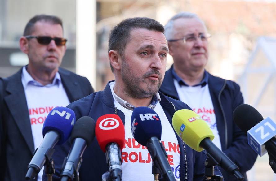 Zagreb: Predstavnici šest sindikata javnih službi održatli su konferenciju za medije na temu "Sindikalno proljeće počinje"