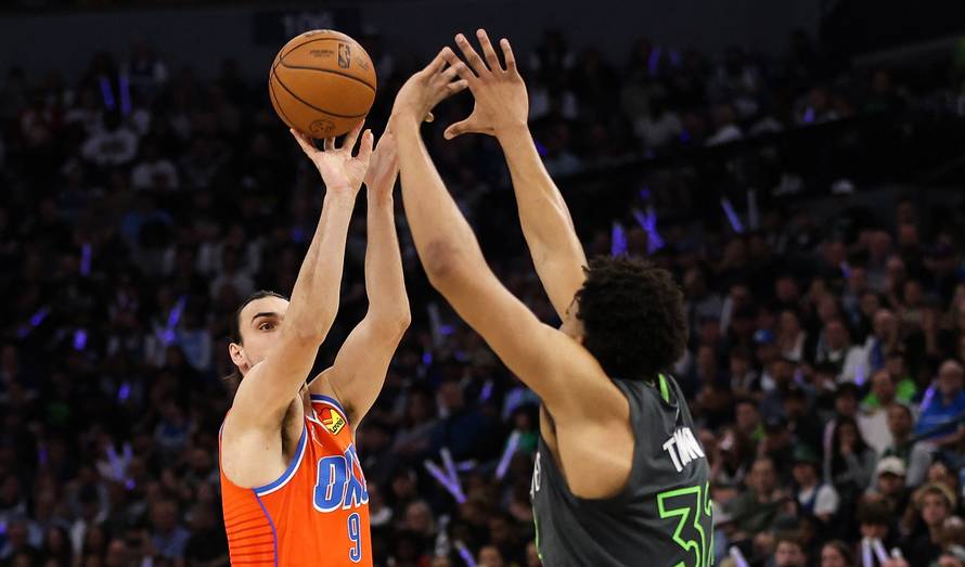 NBA: Oklahoma City Thunder at Minnesota Timberwolves