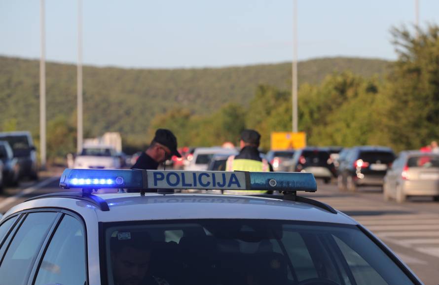 Dicmo: Kolone auta nakon završetka koncerta u Sinju