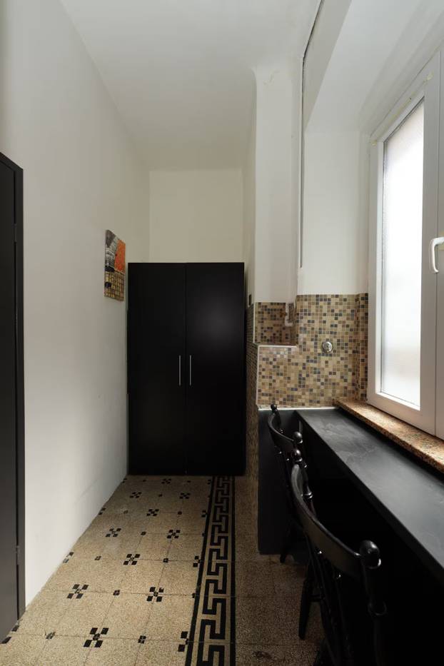 FOTO Stan u Zadru uređen je kao set iz filmova za odrasle: Evo koliko stoji noćenje