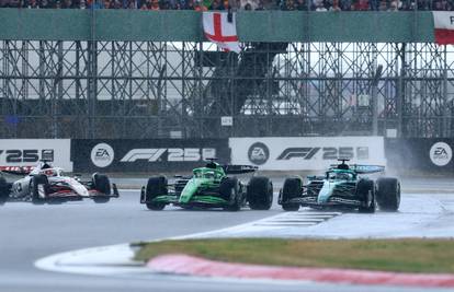 VIDEO Lando Norris pobijedio na kišnoj utrci u Britaniji! Hülkenberg prekinuo 'crni' niz