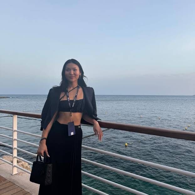 FOTO Bila je blizu trećem zlatu, njena priča je inspiracija za sve sportaše, a u haljinama - blista