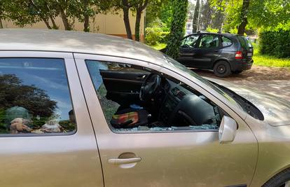 U Zadru učiteljicama kamenom razbili automobil: 'Vjerujem da je to zbog Dinamove zastavice'