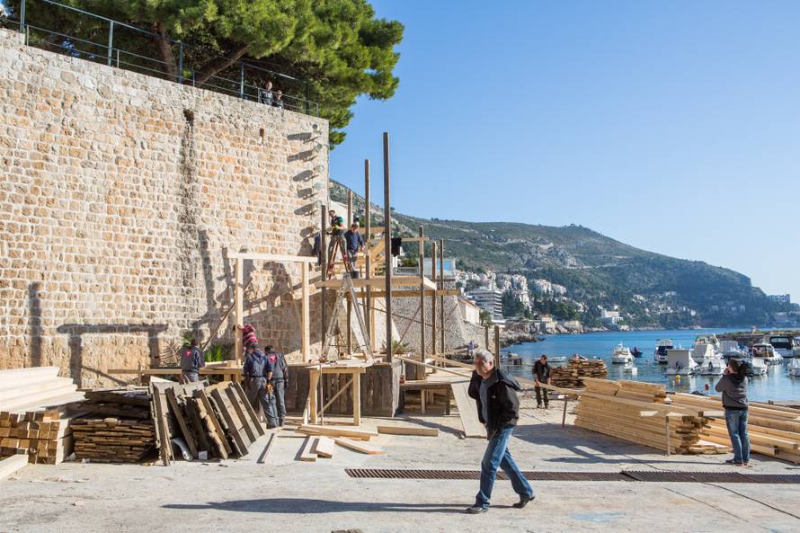 Počelo je: Dubrovnik se polako sprema za doček Robina Hooda