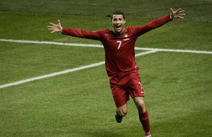 Ronaldo je sve veći favorit za osvajanje Zlatne lopte 2013.