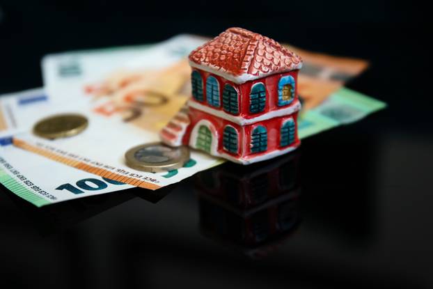 A strong increase in the number of changes in residence in March: ‘This is due to real estate tax’