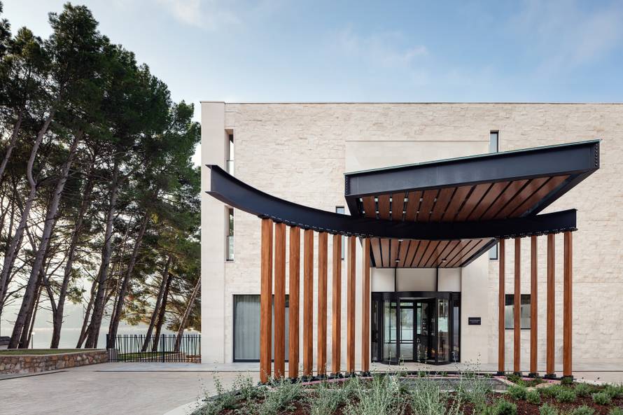 Domaći luksuzni hotel oduševio ponudom: Vraćamo vam 50% cijene ako vas zatekne kiša!