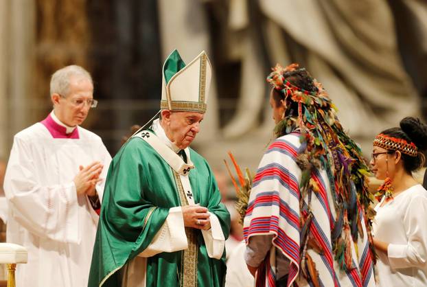 Pope Francis leads closing Mass of the synod of Amazonian bishops