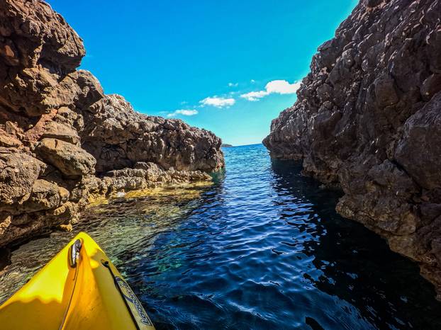 Vela Luka: Podmorje južne strane otoka Korčule