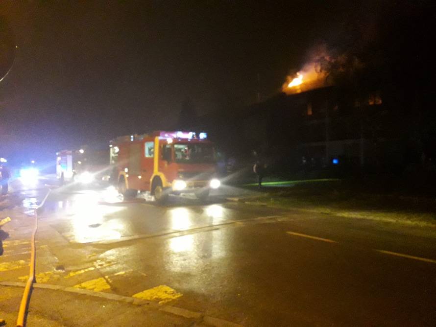 Buknuo požar u napuštenom komunalnom poduzeću u Gorici