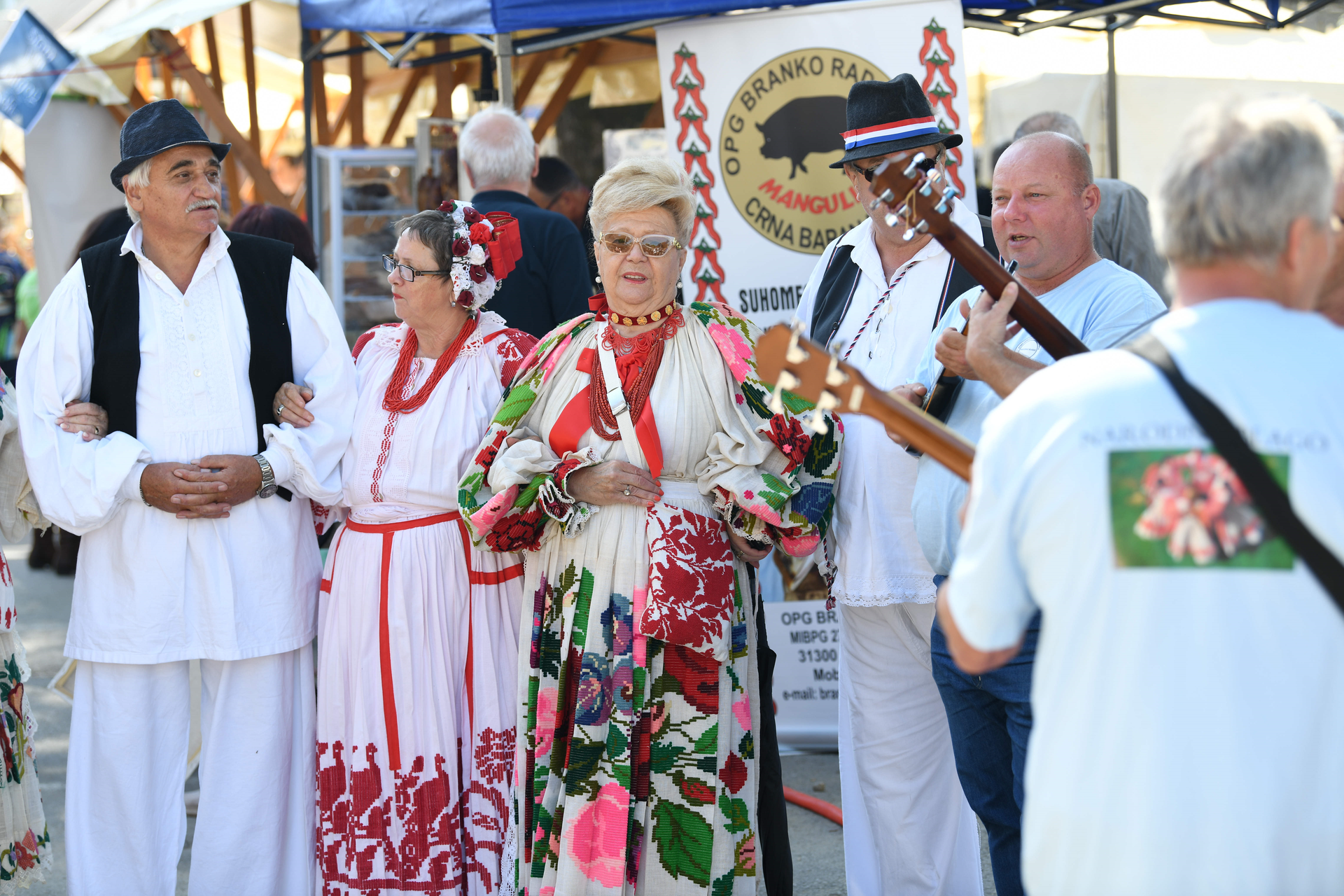 Milanović u Dugom Selu kušao tradicionalna jela iz tog kraja