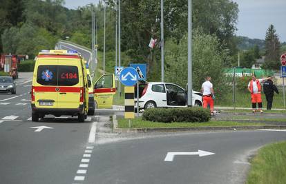 Tri automobila sudarila su se kod Tuheljskih  Toplica: Dvije osobe završile su u bolnici...