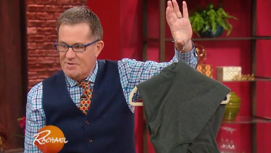 Genijalan trik za slaganje vesti i džempera - sve će biti lakše