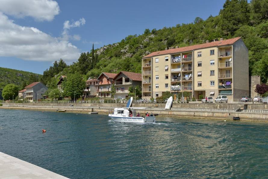 Obrovac, grad duhova: 'O nama se piše tek kad je neki skandal'